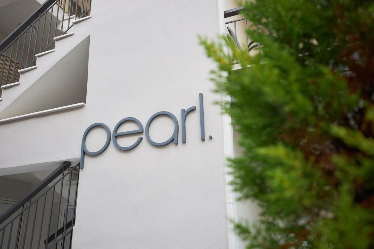 Pearl Ofrinion